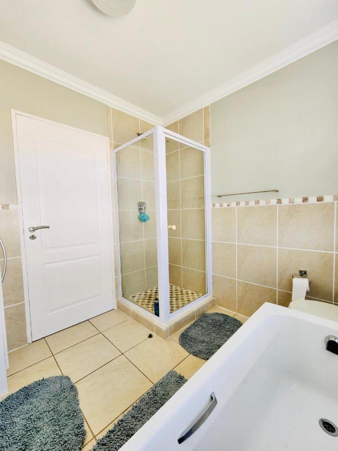 Modern 2 Bedroom Apartment With Stunning Canal Views Jeffreys Bay Exteriér fotografie